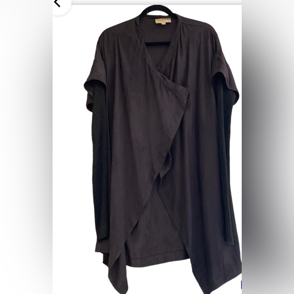 Elizabeth and Jamessuede and sweater sleeve jacket